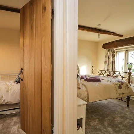 2 Meadow View Grange-over-Sands